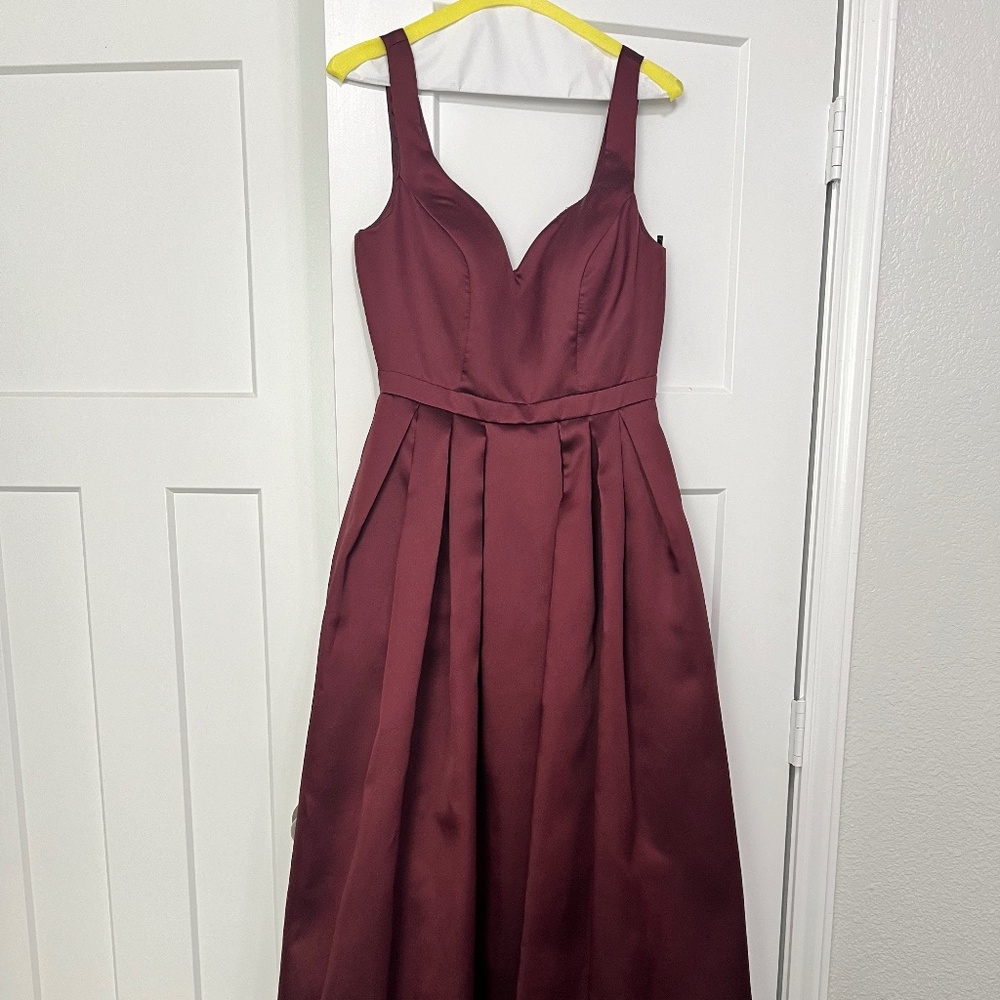Prom Dress - Burgundy Formal Floor-Length Dress - Size 5/6